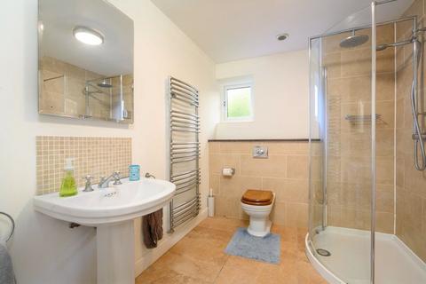5 Berrington Drive, East Horsley, Leatherhead, KT24 5ST