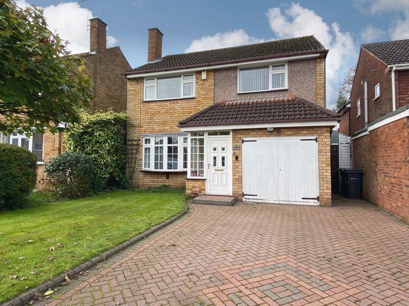 Grosvenor Close, Four Oaks, Sutton... 4 bed detached house £500,000