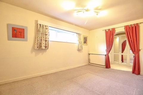 2a Laburnum Road, Stow Heath, Wolverhampton, WV1 2TH