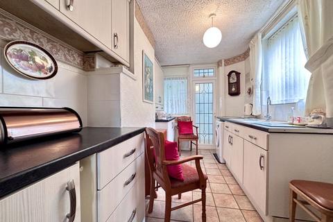 30 Glebefields Road, Tipton, DY4 0NZ