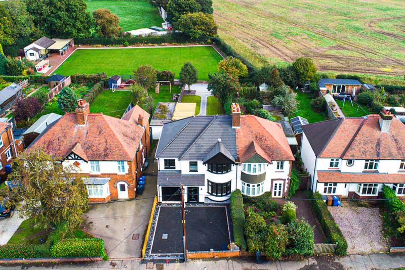 Burntwood Road, Hammerwich, WS7 0JQ 3 bed semidetached house for sale