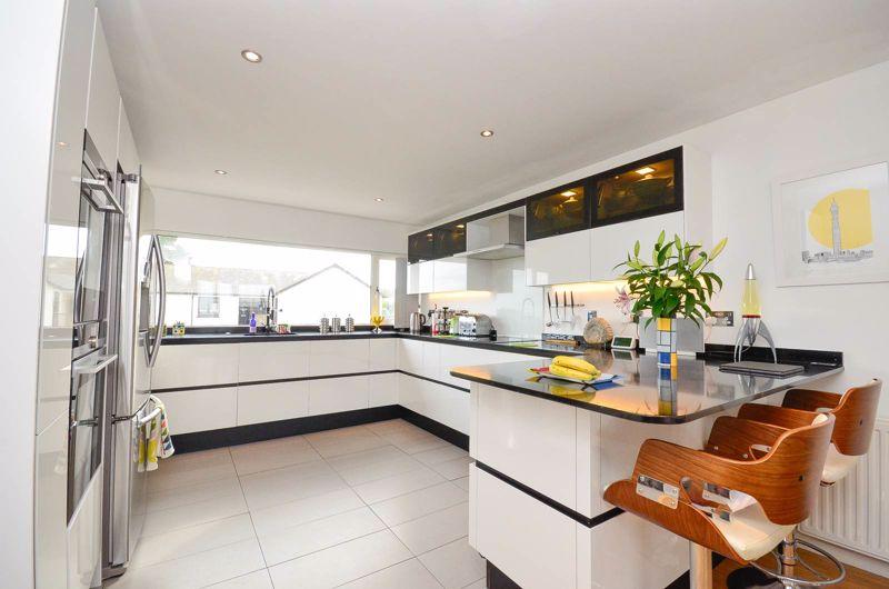 Heath Road, Brixham 3 bed terraced house for sale £535,000