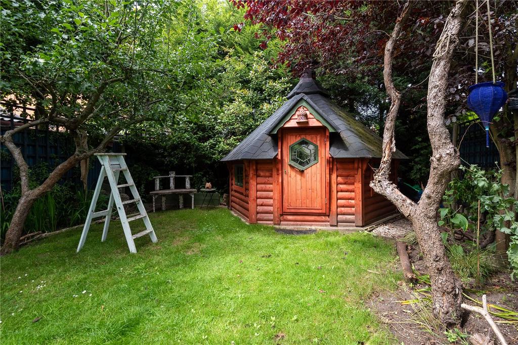 Outbuilding