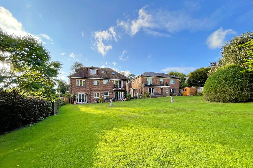 Downsview, South Avenue, Hurstpierpoint, West Sussex, BN6 8QB 1 bed flat for sale £225,000