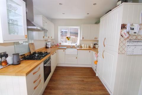11 Chippendale Close, High Wycombe, HP13 6BS