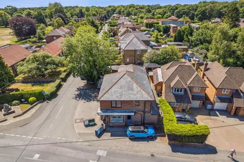 undefined, Main Road, High Wycombe HP14