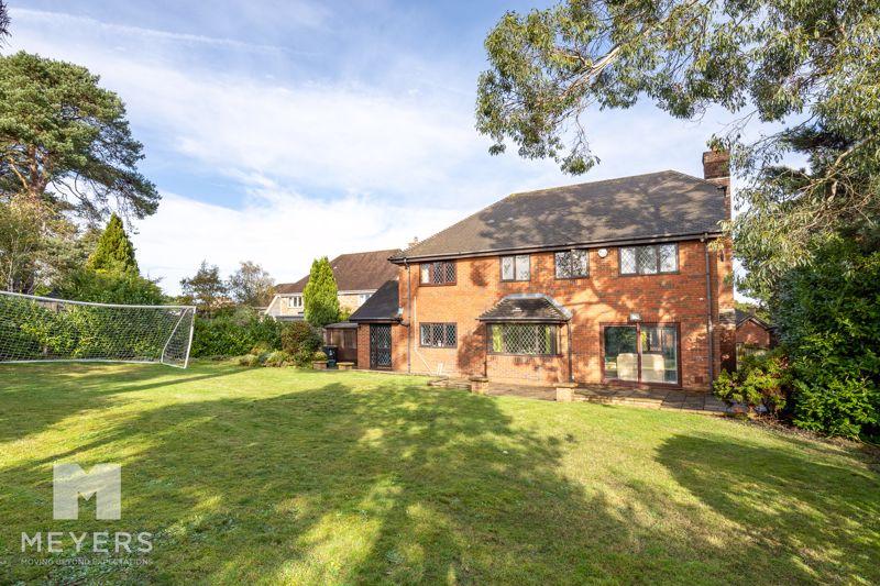 Hobbs Park, St Leonards, Ringwood, BH24 5 bed detached house for sale