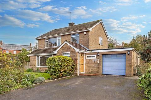 7 Coombe Close, Castle Cary, BA7 7HJ