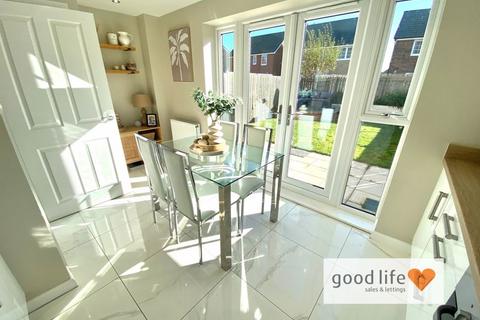 19 Burcombe Close, Ryhope, Sunderland, SR2 0FJ