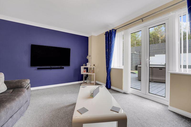 42 Wilson Wynd, Dalry, KA24 4JR 4 bed detached villa £225,000