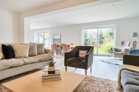 3 Ashfield Park, Martock, TA12 6EE