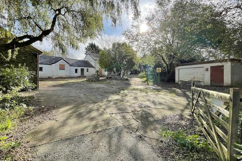 5 bedroom detached house for sale, Cae Garw Road, Rhosbodrual, Caernarfon, Gwynedd, LL55