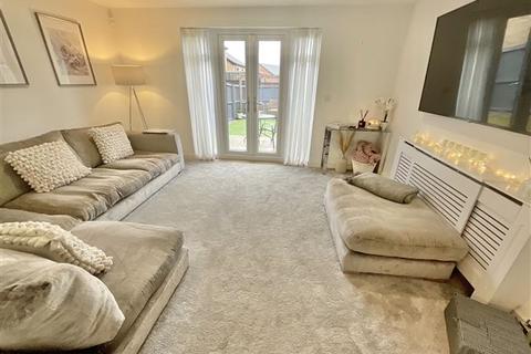 38 Eyam Way, Waverley, Rotherham, S60 8BQ