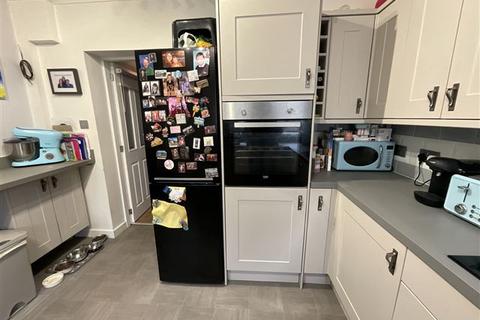 12 Alder Lane, Sheffield, S9 4AL