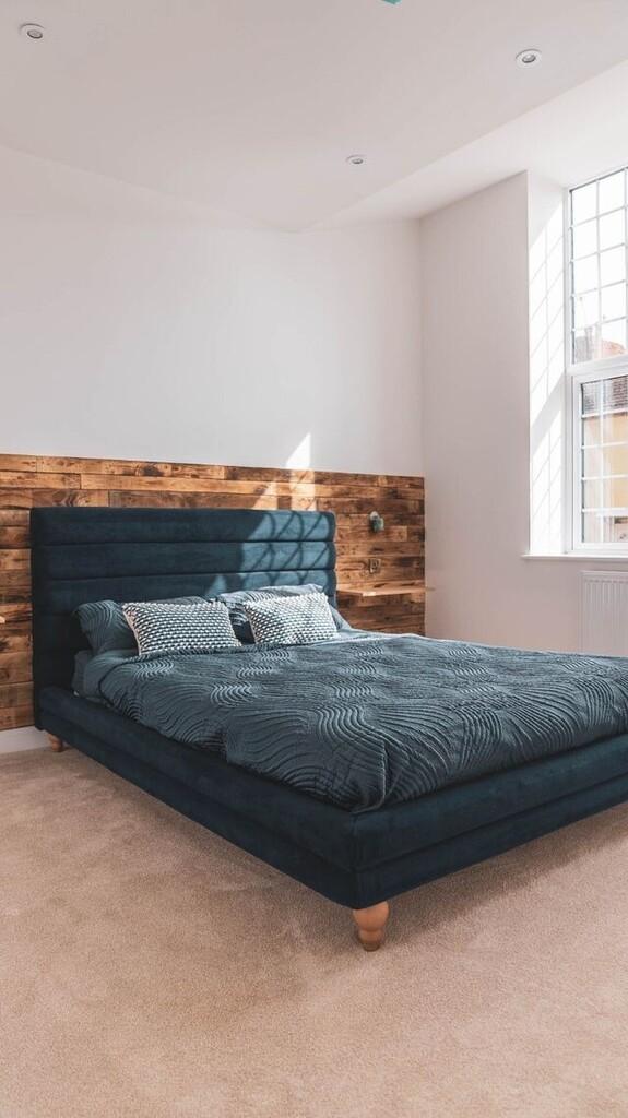 BEDROOM.jpeg