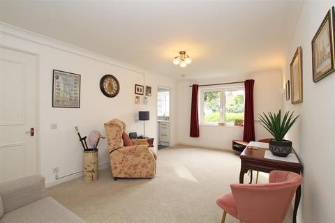 1 bedroom retirement property for sale, The Maltings, Chichester