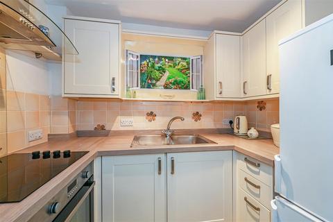 1 bedroom retirement property for sale, Stockbridge Road, Chichester