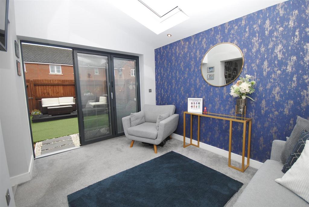 29southlandsclosesittingroom2.JPG