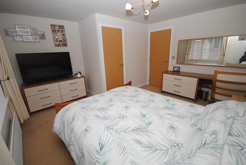29southlandsclosebed12.JPG