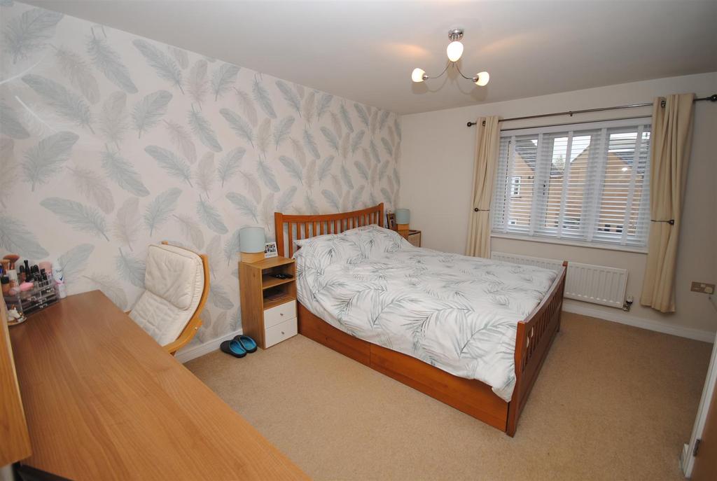 29southlandsclosebed1.JPG