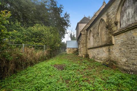 Character property for sale, Newington, Tetbury
