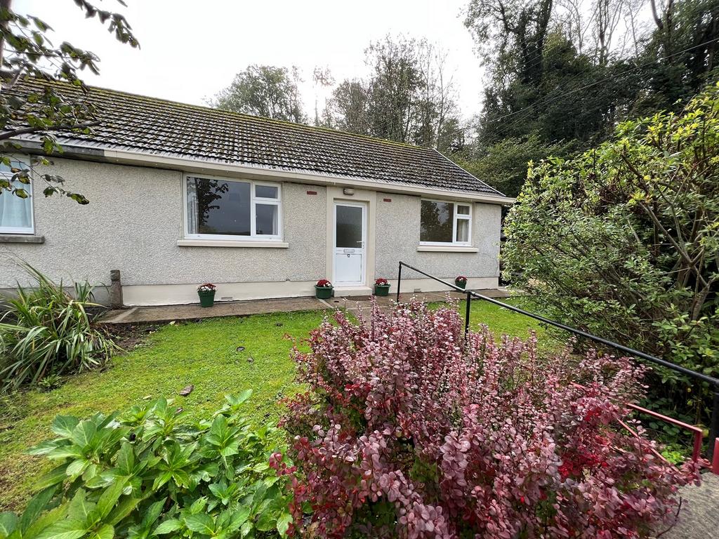 Cenarth, Newcastle Emlyn, SA38 2 bed bungalow for sale £195,000