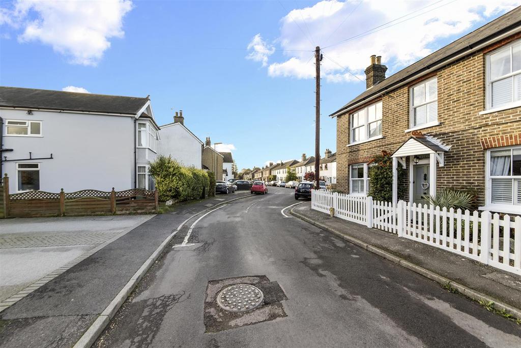 FERNDALE ROAD, 26 (9).jpg