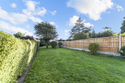 26 Ferndale Road, Banstead, SM7 2EX