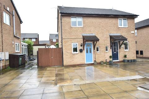 2 bedroom semi-detached house for sale, Cobham Walk, Leeds, West Yorkshire