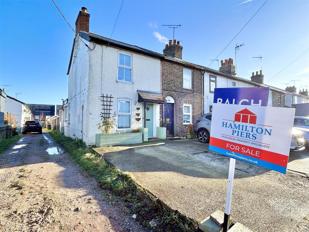 Main Road, Broomfield, Chelmsford 3 bed end of terrace house for sale £330,000