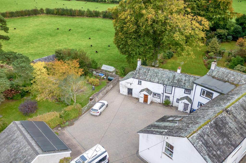 Cockermouth CA13 2 bed cottage for sale £280,000