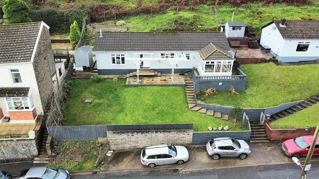 Vale View, Ogmore Vale, Bridgend 3 bed detached bungalow for sale £