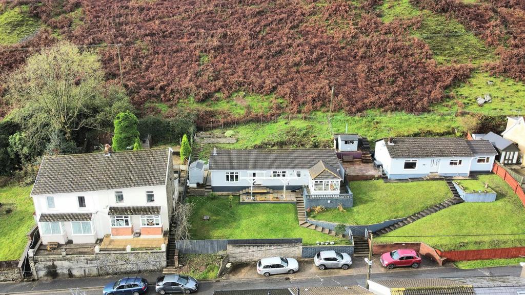 Vale View, Ogmore Vale, Bridgend 3 bed detached bungalow for sale £