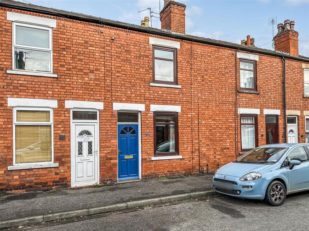 Hatton Gardens, Newark 3 bed terraced house for sale £140,000