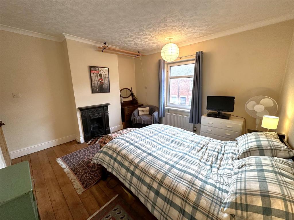 Bedroom One 864