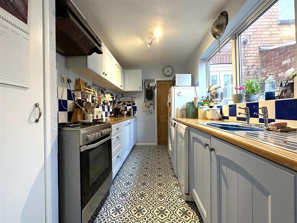 Kitchen 851