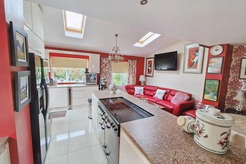 4 Dol Wen, Pencoed, Bridgend, CF35 6RS