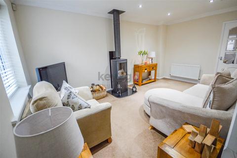 2 bedroom semi-detached house for sale - Plumbley Hall Road, Mosborough, Sheffield, S20