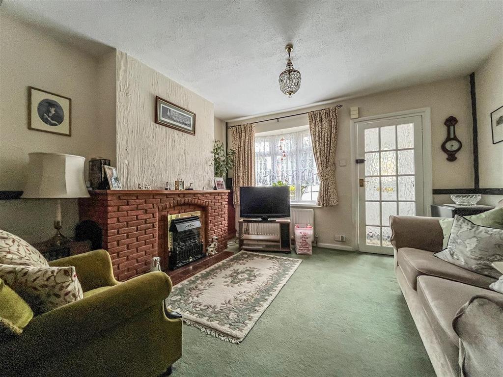 Windmill Lane, Bushey Heath, Bushey 2 bed end of terrace house for sale
