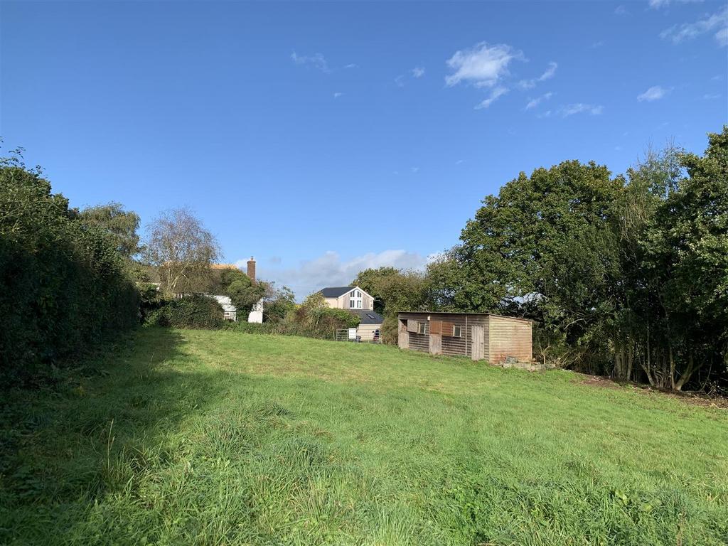 Sandford, Crediton Land £40,000