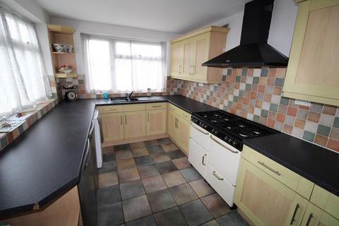 39 Grosvenor Road, Lower Gornal, Dudley, DY3 2PS