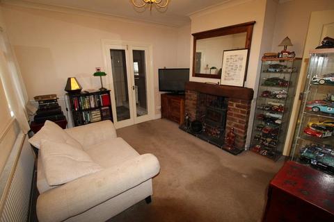 39 Grosvenor Road, Lower Gornal, Dudley, DY3 2PS