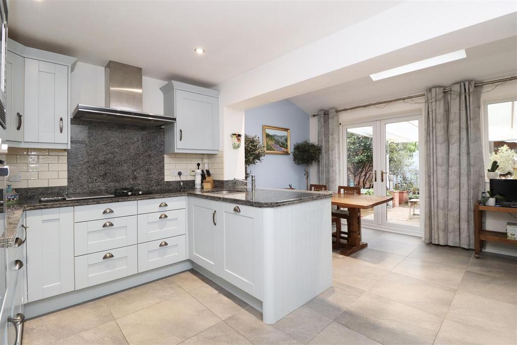 Hudson Close, Stamford Bridge 3 bed detached house for sale £299,000