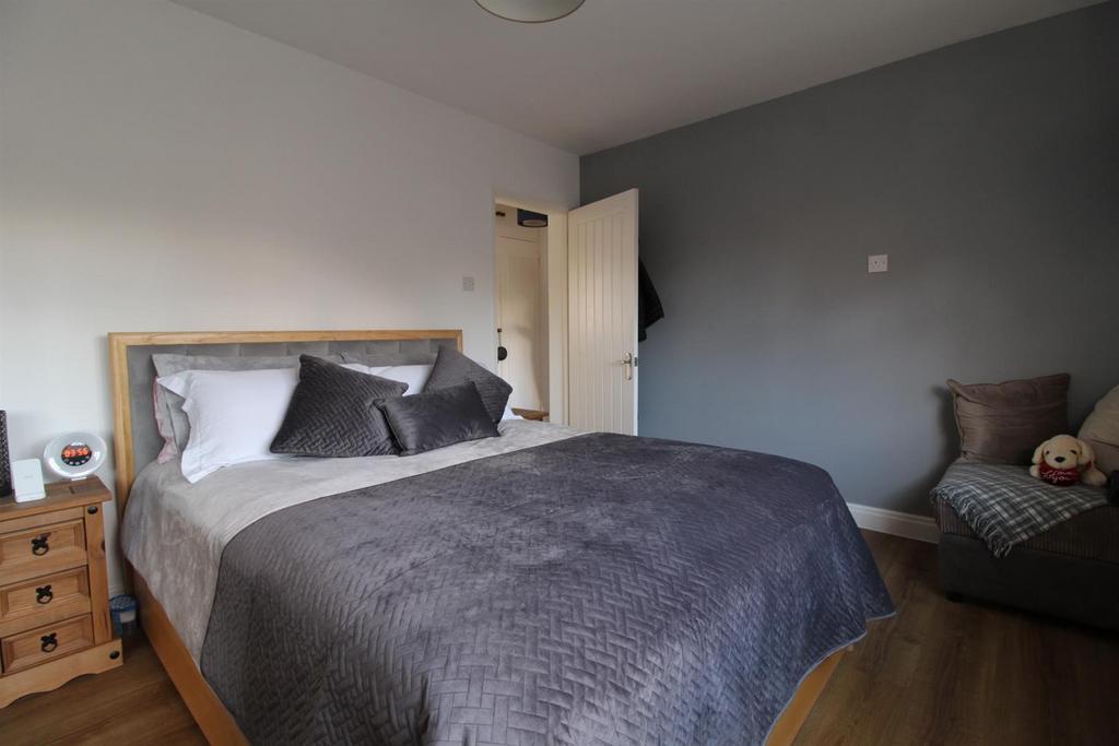 Bedroom 1.2.jpg