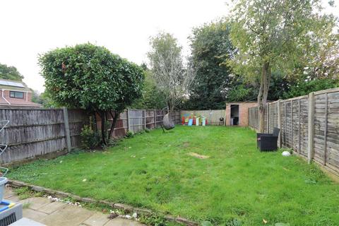97 Hutton Drive, Hutton, Brentwood, CM13 2RP