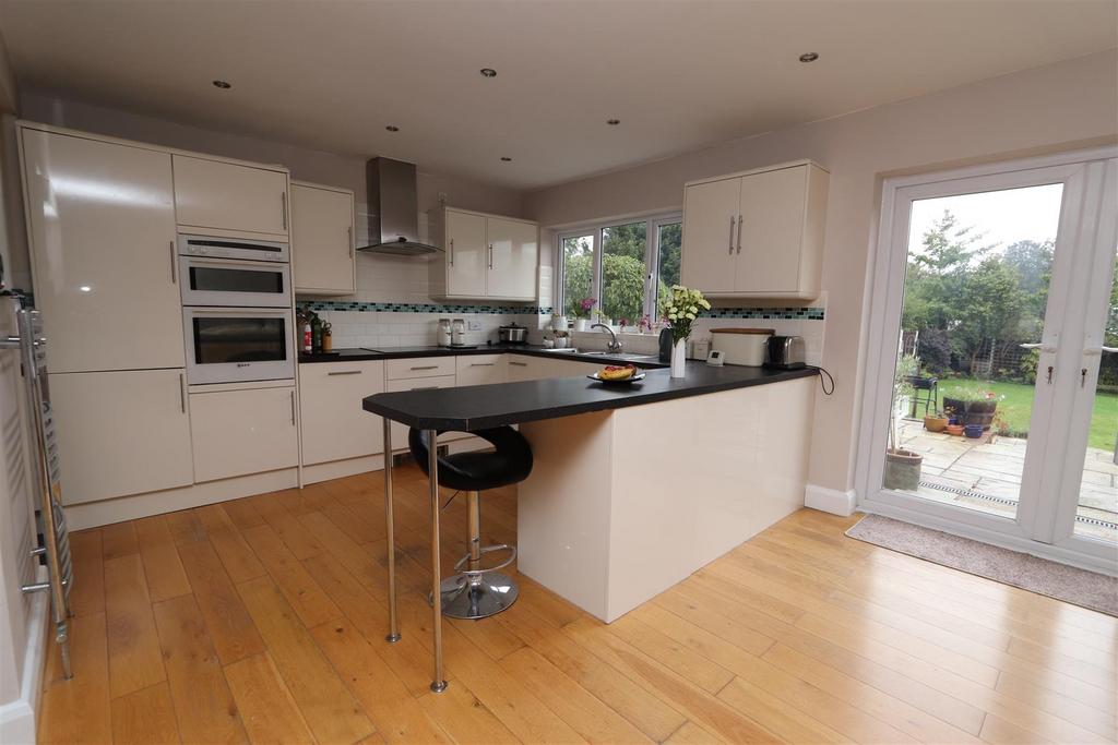 Kitchen/Family Room