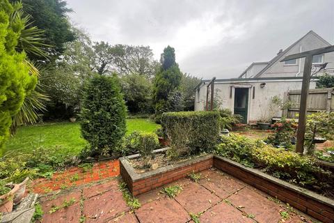 3 bedroom semi-detached bungalow for sale, Cleviston Park, Llangennech, Llanelli