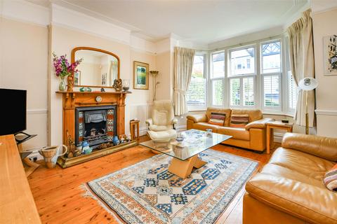 5 bedroom semi-detached house for sale - Clifton Avenue, London N3