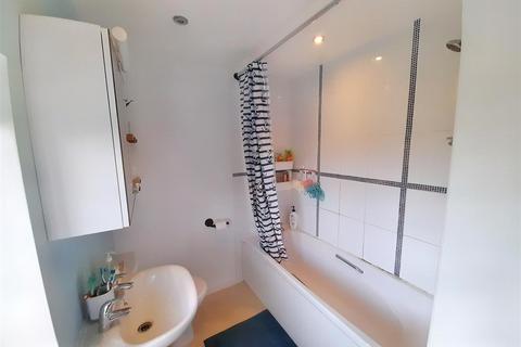 4 Marshall Close, Barnham, Bognor Regis, PO22 0DQ