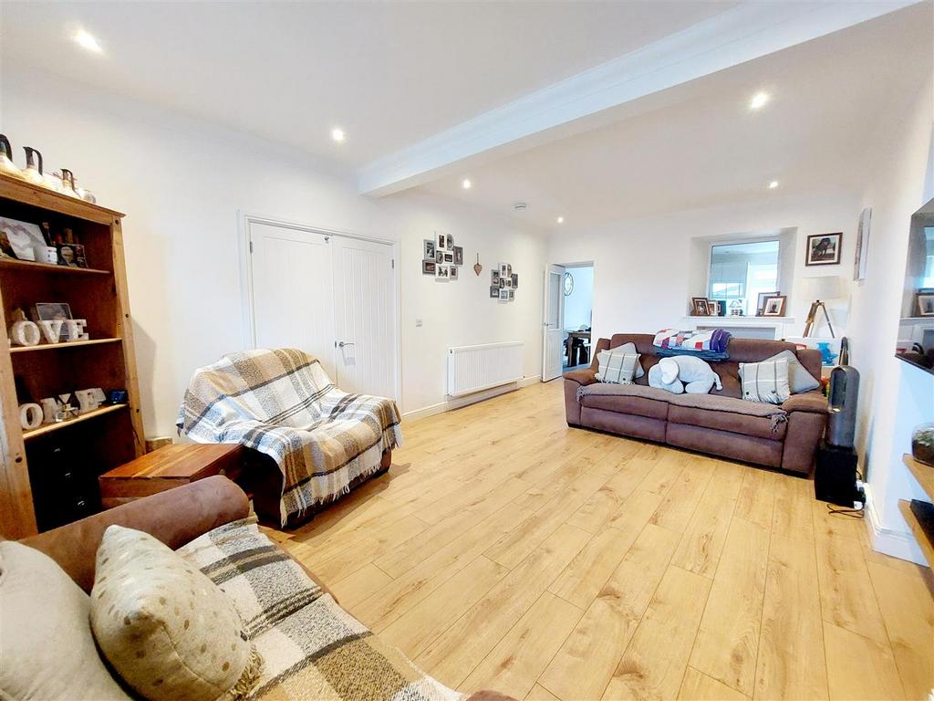 Cecil Road, Gorseinon, Swansea 4 bed terraced house for sale £185,000